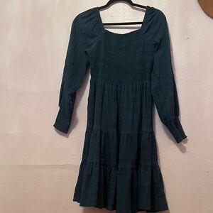 Elegant Jade Long-Sleeve Dress